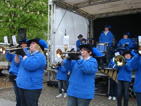  Bildname: CIMG2241.JPG 
 Breite: 640 Pixel 
 Höhe: 480 Pixel 
 Grösse: 269 kB 