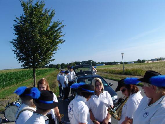  Bildname: Mofarennen_002.jpg 
 Breite: 640 Pixel 
 Höhe: 480 Pixel 
 Grösse: 97 kB 