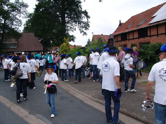  Bildname: Dorfmark_009.jpg 
 Breite: 640 Pixel 
 Höhe: 480 Pixel 
 Grösse: 118 kB 