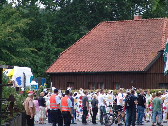 Bildname: Dorfmark_014.jpg 
 Breite: 640 Pixel 
 Höhe: 480 Pixel 
 Grösse: 137 kB 