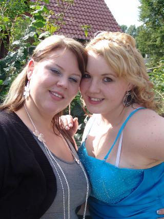  Bildname: Hochzeit_012.jpg 
 Breite: 640 Pixel 
 Höhe: 853 Pixel 
 Grösse: 156 kB 