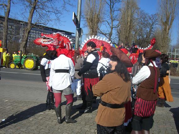  Bildname: Braunschweig_2011_075.jpg 
 Breite: 640 Pixel 
 Höhe: 480 Pixel 
 Grösse: 129 kB 